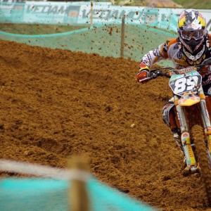 9游电竞站-球迷“疯狂投票”：期待年度最佳新秀的最终赢家，球迷最疯狂的球队