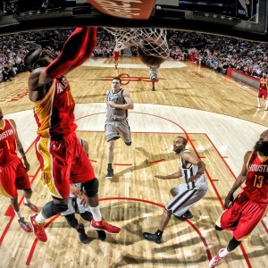 九游体育网站-犯规频现？裁判对罚分标准进行全面解读，裁判罚球